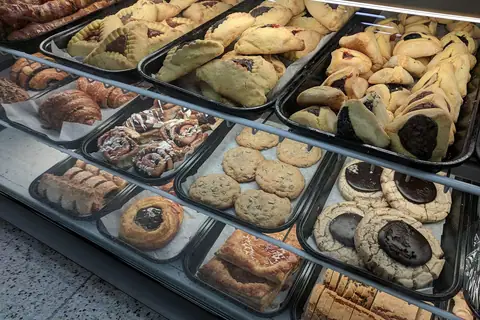 Parkside Bakery photo 1